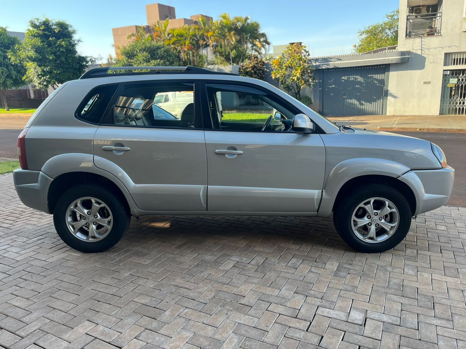 HYUNDAI TUCSON GLSB 2011