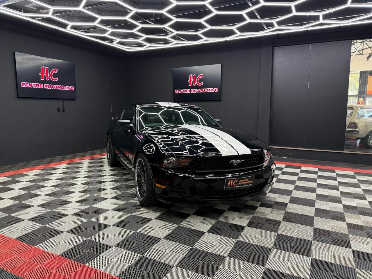 FORD MUSTANG V6 2010