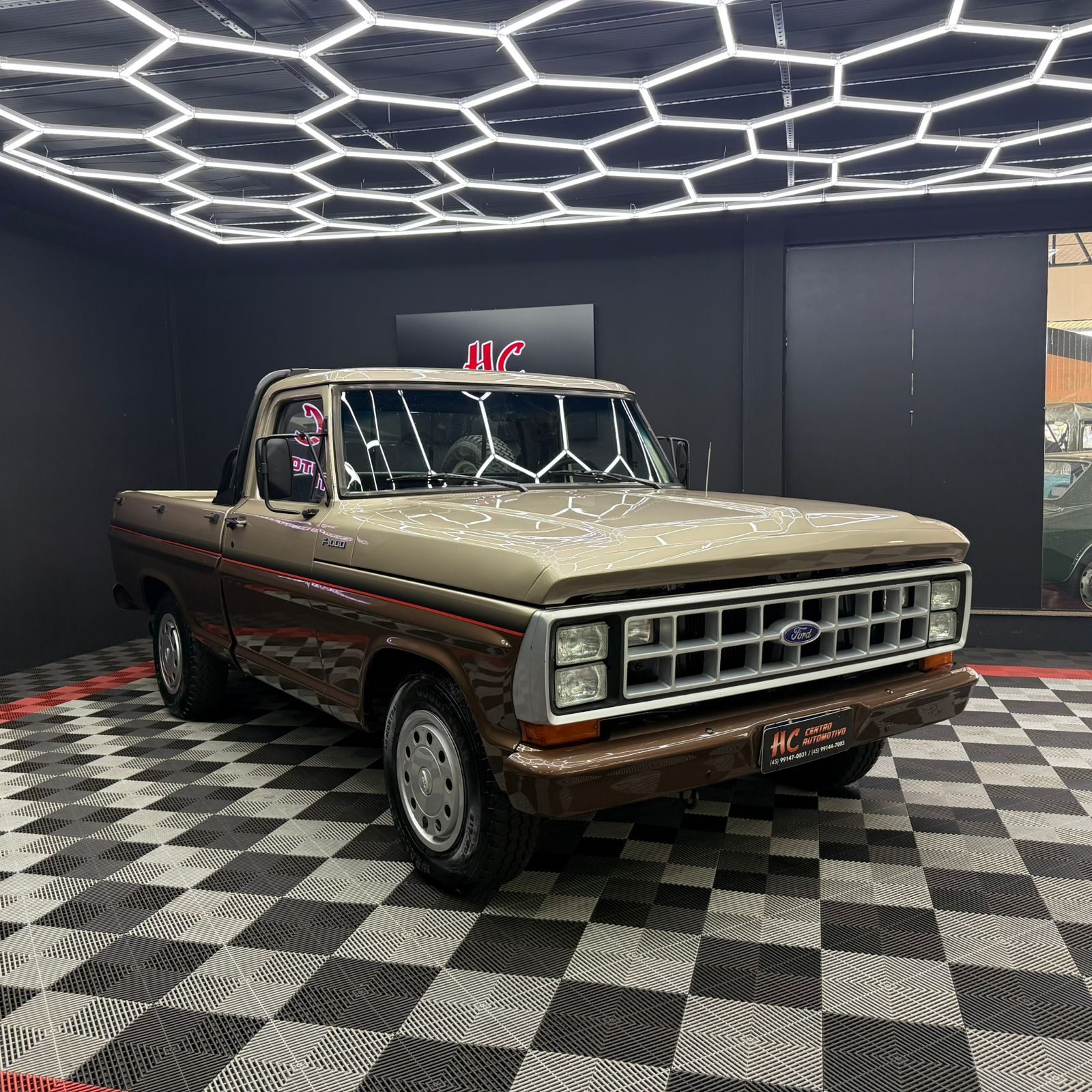FORD F1000 1986
