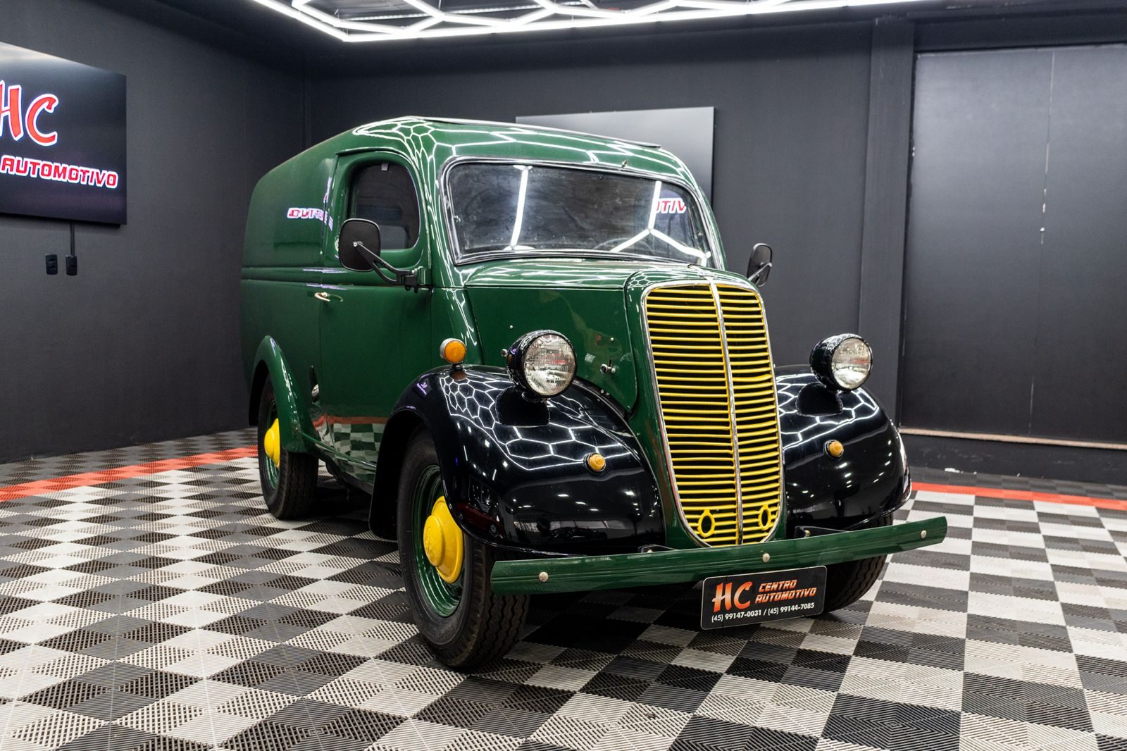 IMP FORD / FORDSON 1951